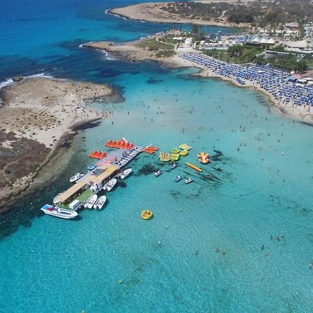 Villa Helena Ayia Napa Eksteriør billede
