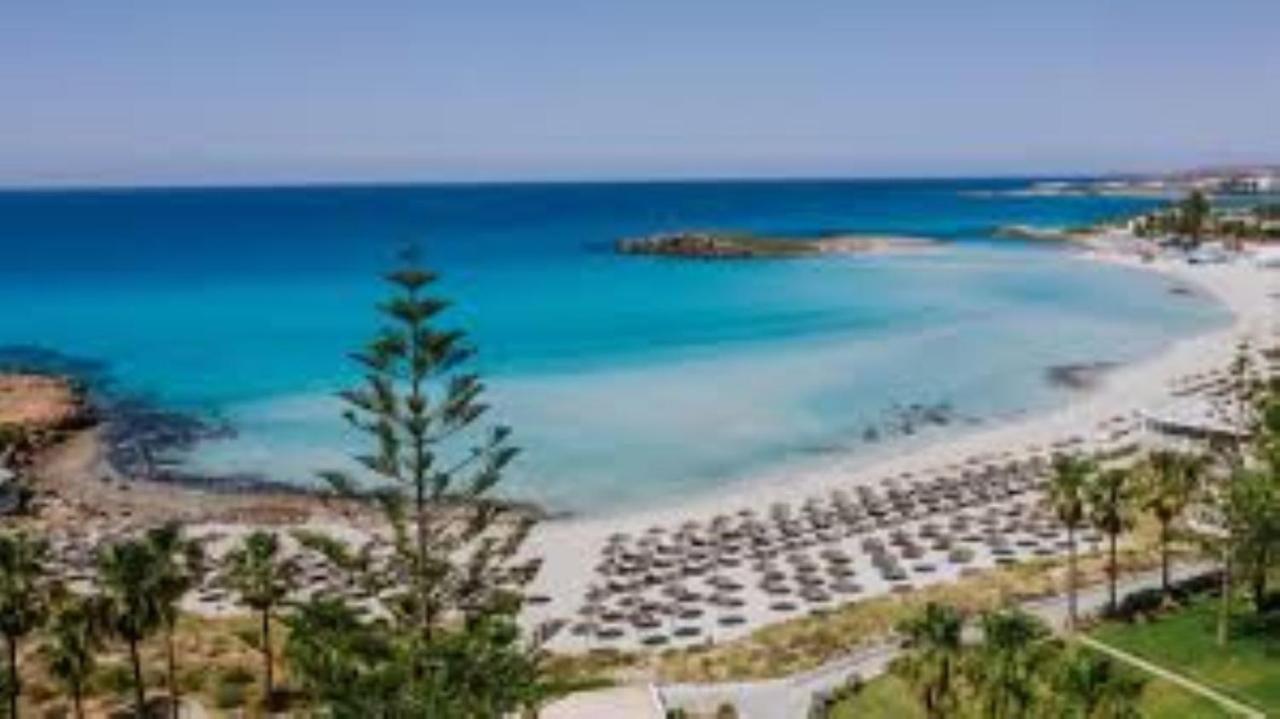 Villa Helena Ayia Napa Eksteriør billede